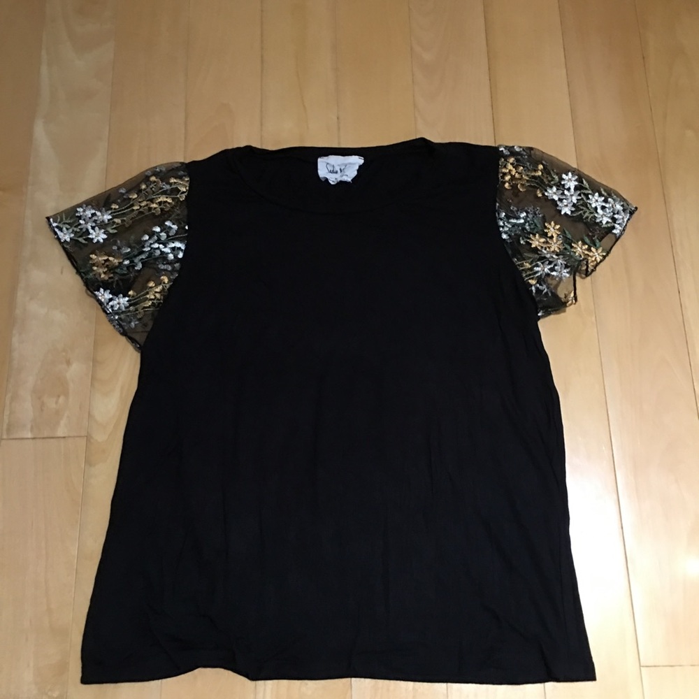 Women’s blouse - Picture 1 of 4